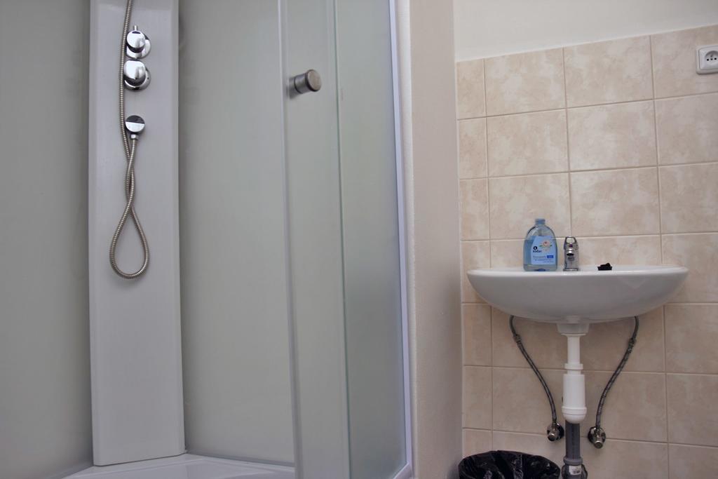 Sport Hotel Mustek Яхимов Екстериор снимка