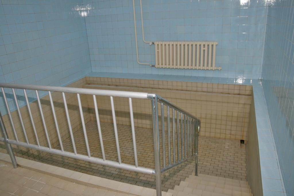 Sport Hotel Mustek Яхимов Екстериор снимка